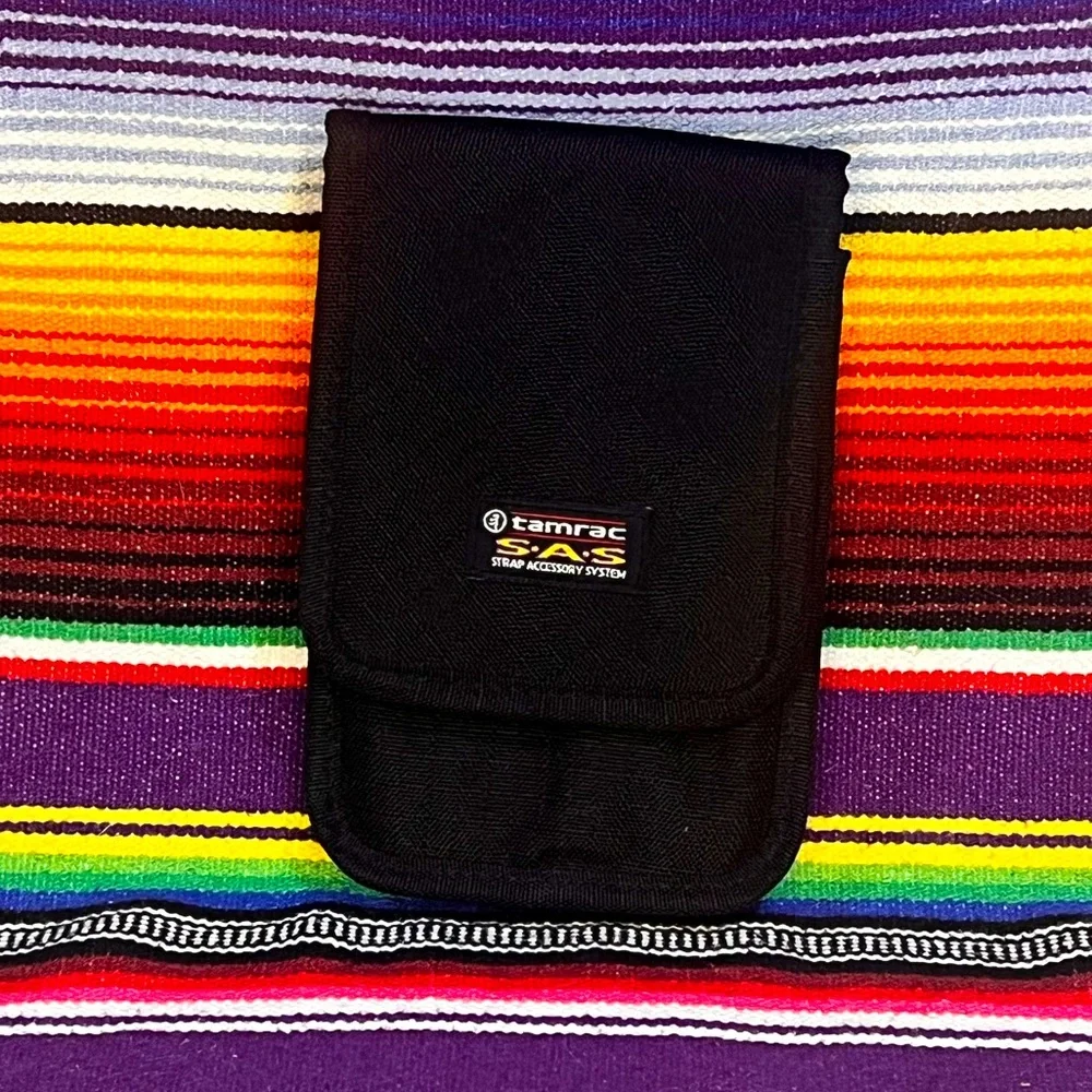 ⭐Tamrac Black Camera Case with Belt Attatchment